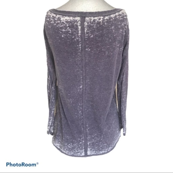 3/$30 𝅺T-shirt Whatever Happens Happens Modern Dreamr lightweight - Picture 4 of 4